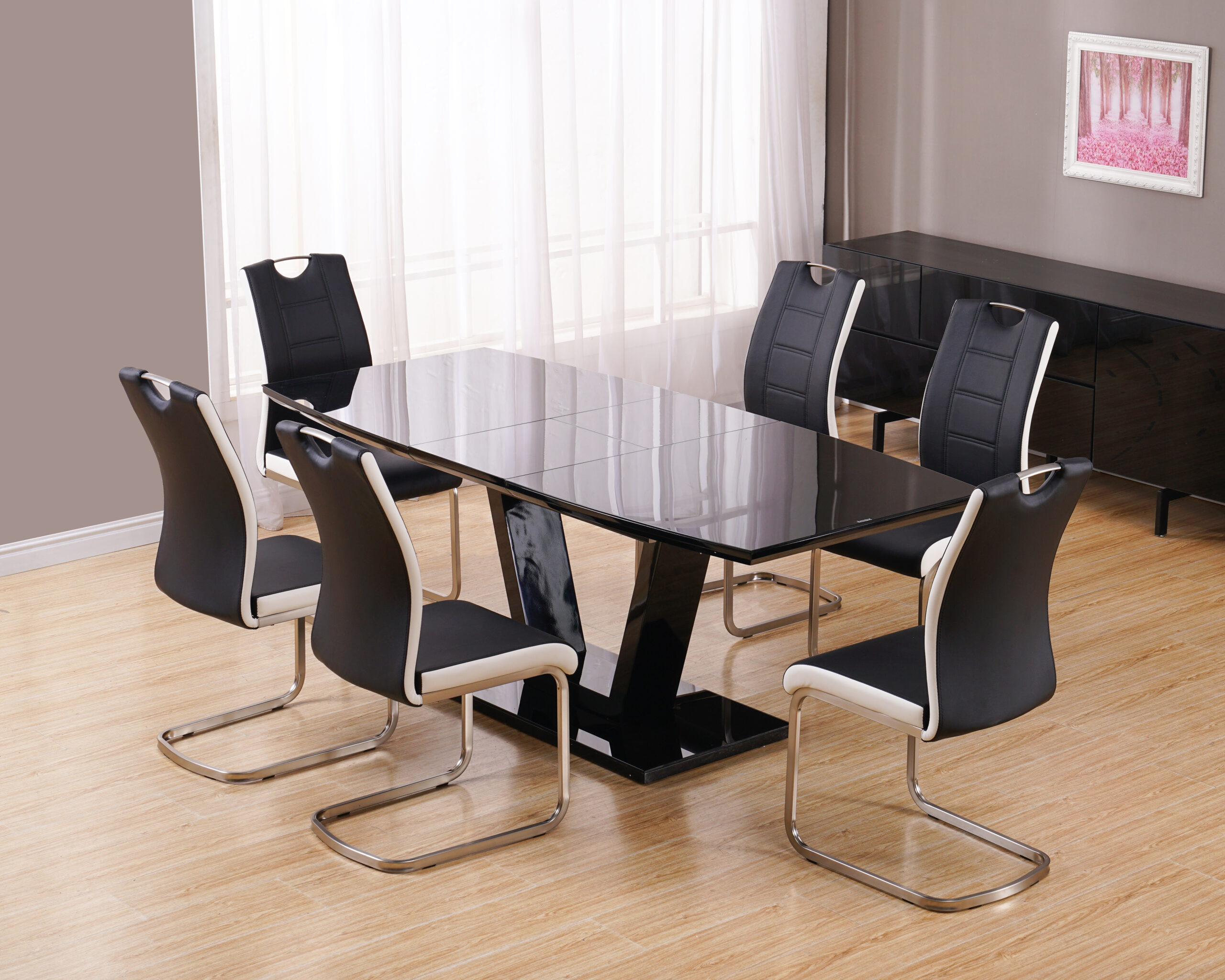 Fano Dining Setting