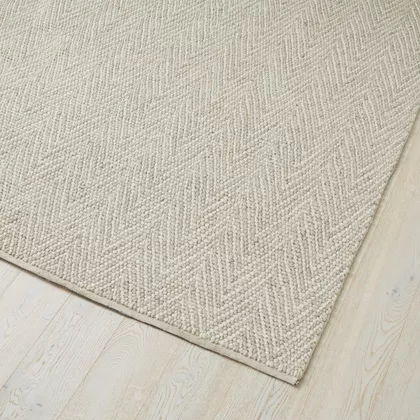 Makalu 1.6m X 2.3m Feather